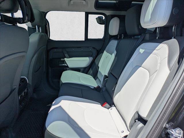 Certified 2026 Land Rover Defender 110 X AWD/4WD image 20
