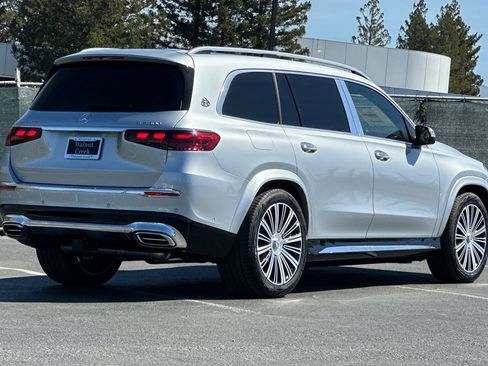 New 2026 Mercedes-Benz Maybach GLS 600 Maybach  600 image 9