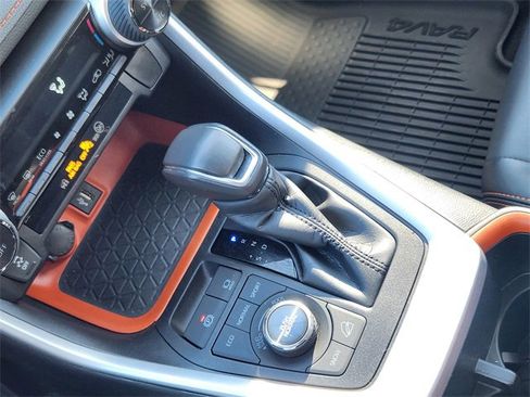 Used 2024 Toyota RAV4 Adventure image 31