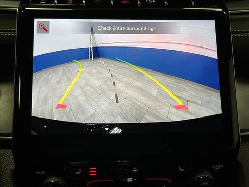 New 2025 Jeep Grand Cherokee L Limited image 11