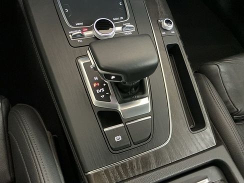 Used 2020 Audi Q5 2.0T Premium Plus w/ Premium Plus Package image 16