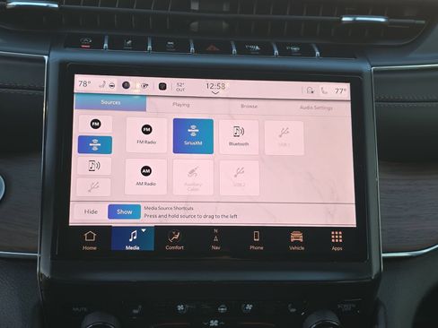 Used 2025 Jeep Grand Cherokee Summit w/ Obsidian Package image 29