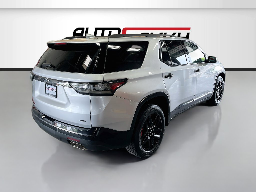 Used 2021 Chevrolet Traverse Premier w/ Redline Edition AWD/4WD image 7