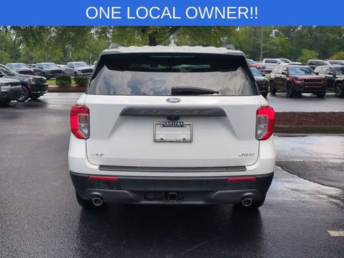 Used 2023 Ford Explorer XLT w/ Equipment Group 202A AWD/4WD image 4