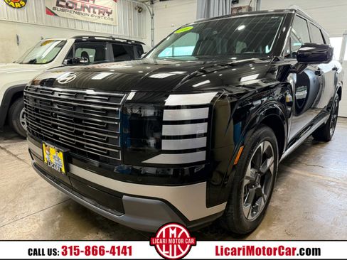 Used 2026 Hyundai Palisade Limited image 1