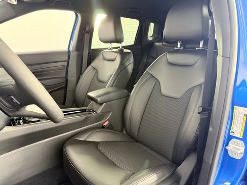 New 2026 Jeep Compass Latitude image 10