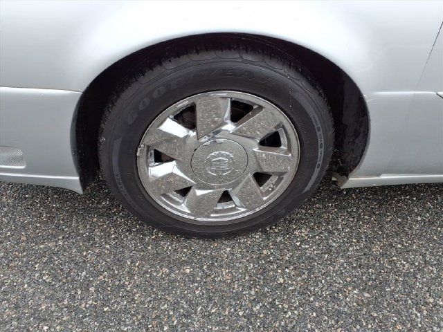Used 2002 Cadillac De Ville DTS w/ Premium Equipment Pkg FWD image 7
