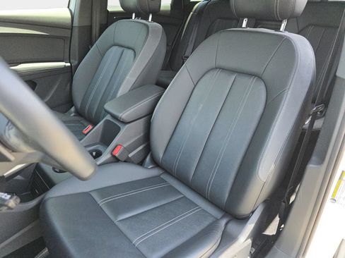 Used 2023 Audi Q4 e-tron Premium Plus w/ Premium Plus RWD image 18