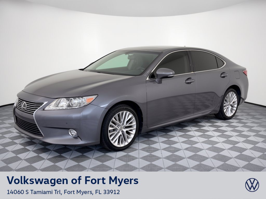 Used 2014 Lexus ES 350 w/ Luxury Package FWD image 1