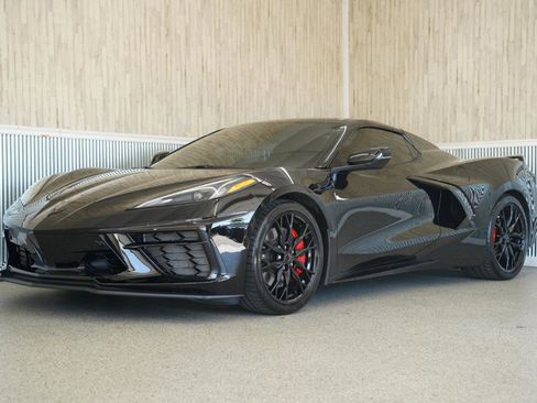 Used 2023 Chevrolet Corvette Stingray Premium Conv w/ Z51 Performance Package RWD image 7