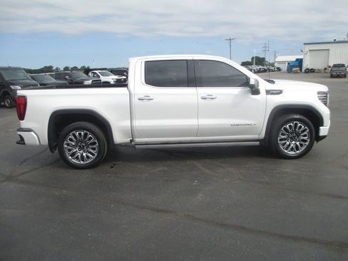Used 2024 GMC Sierra 1500 Denali Ultimate AWD/4WD image 6