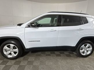 Used 2022 Jeep Compass Latitude w/ Convenience Group AWD/4WD video 5