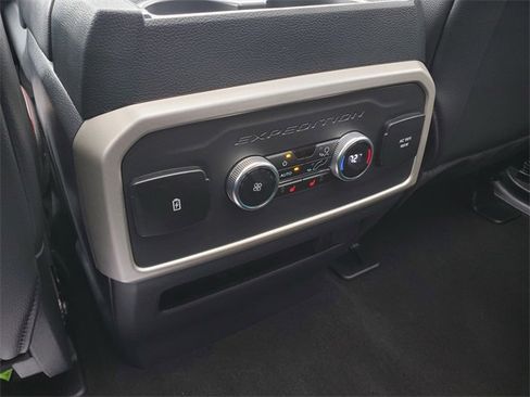 Certified 2023 Ford Expedition Limited image 30