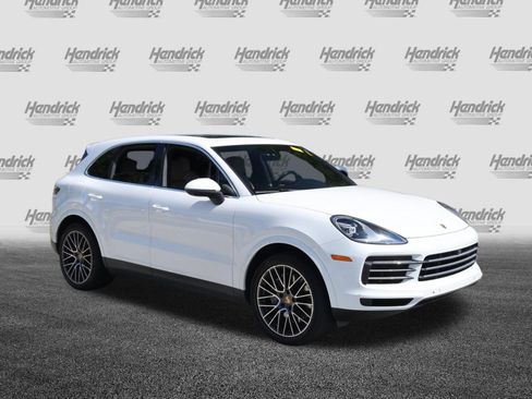 Used 2021 Porsche Cayenne AWD/4WD image 2