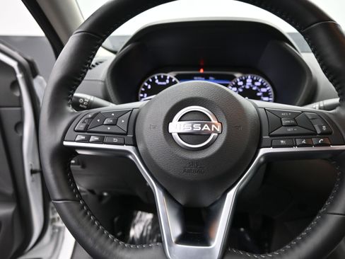 Used 2025 Nissan Sentra SV w/ All-Weather Package image 19