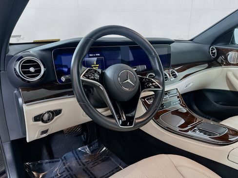 Used 2023 Mercedes-Benz E 450 4MATIC Sedan image 9