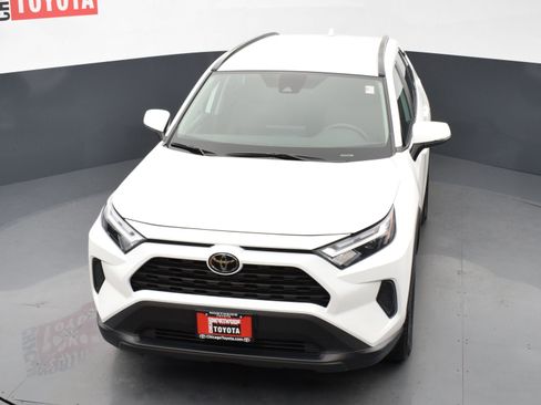 Used 2025 Toyota RAV4 XLE AWD/4WD image 22