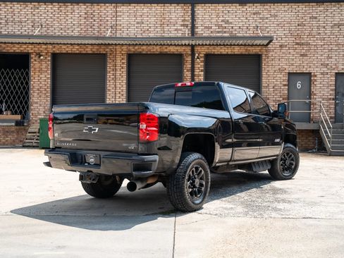 Used 2017 Chevrolet Silverado 2500 LTZ w/ Duramax Plus Package AWD/4WD image 2