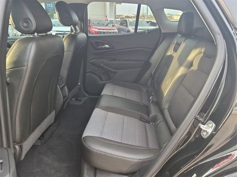 Used 2024 Chevrolet Trax LT image 21