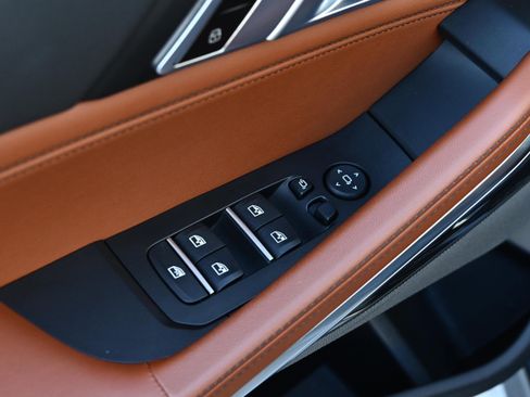 Certified 2025 BMW X6 M60i w/ Executive Package image 36