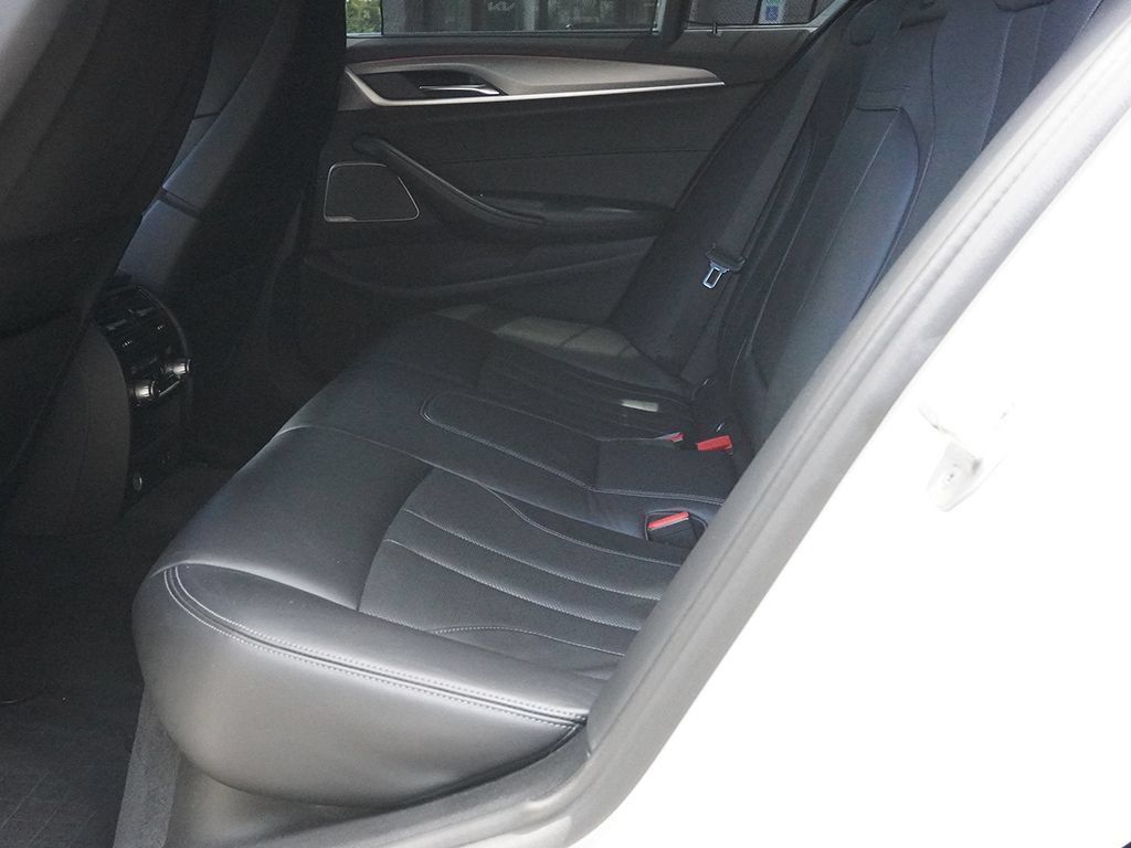 Used 2023 BMW M5 w/ Executive Package AWD/4WD image 34