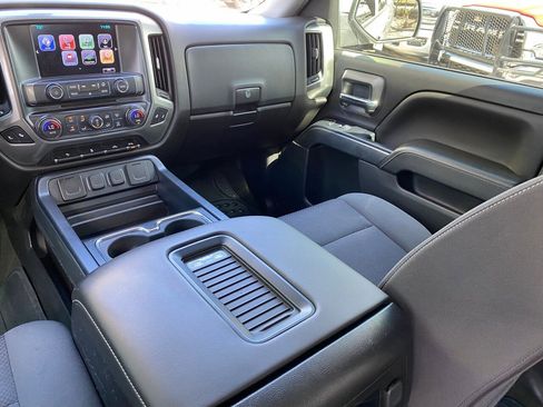 Used 2018 Chevrolet Silverado 1500 LT w/ Texas Edition image 17