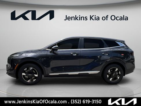 New 2026 Kia Sportage LX FWD image 7