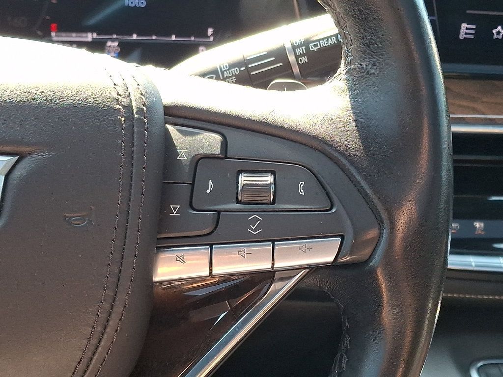 Used 2023 Cadillac Escalade Sport Platinum w/ LPO, ONYX Package AWD/4WD image 23