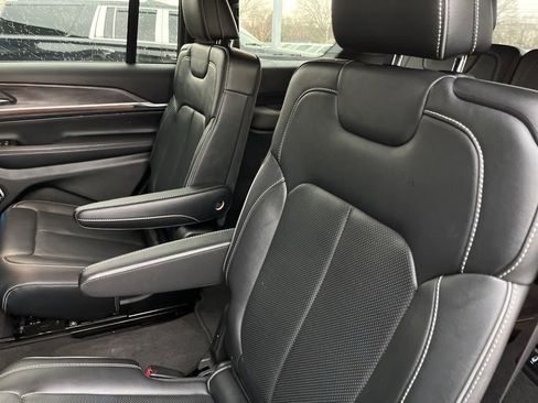 Used 2022 Jeep Grand Cherokee L Overland image 40