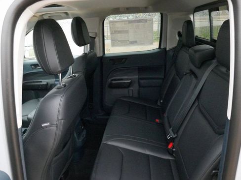 New 2025 Ford Maverick Lariat w/ Black Appearance Package image 13