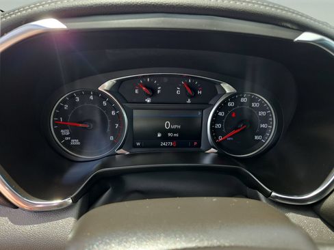 Used 2025 Chevrolet Blazer LT w/ Midnight/Sport Edition FWD image 17