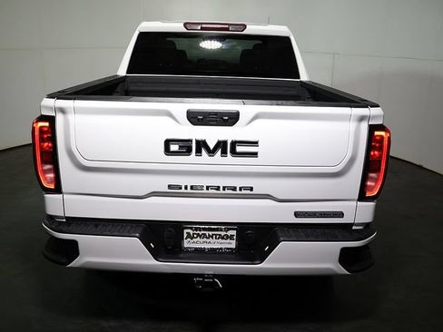 Used 2022 GMC Sierra 1500 Elevation w/ LPO, Elevation Black Package AWD/4WD image 12