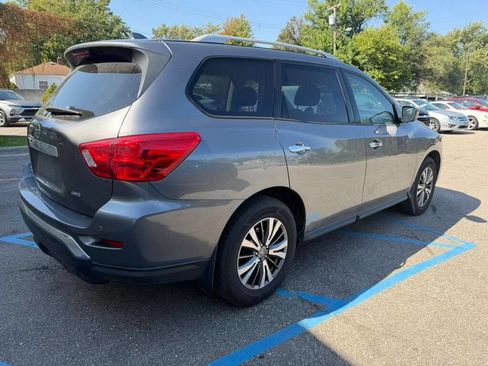 Used 2020 Nissan Pathfinder S image 8