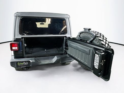 Used 2020 Jeep Wrangler Willys image 26
