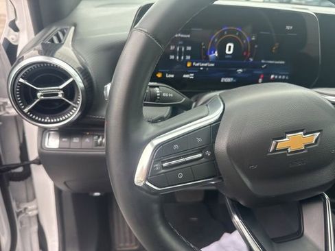 Certified 2025 Chevrolet Equinox LT AWD/4WD image 17