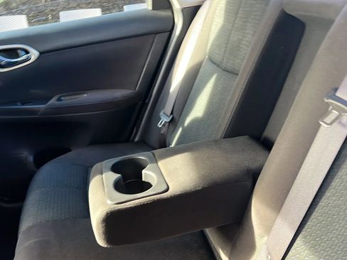 Used 2015 Nissan Sentra SR image 32