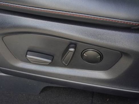 Used 2025 Ford Explorer ST-Line w/ ST-Line Street Pack AWD/4WD image 20