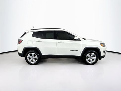 Used 2021 Jeep Compass Latitude image 5