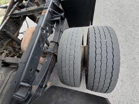 Used 2015 Ford F550 2WD SuperCab Super Duty w/ Power Equipment Group image 37