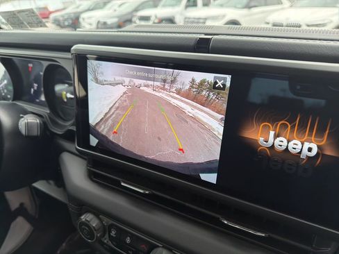 Certified 2025 Jeep Wrangler Unlimited Rubicon 4xe w/ Safety Group image 22