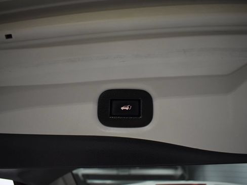 Used 2017 Nissan Rogue SV w/ Sun & Sound Touring Package AWD/4WD image 34