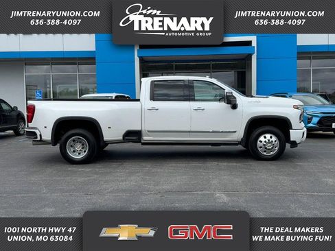 Used 2024 Chevrolet Silverado 3500 High Country w/ High Country Premium Package AWD/4WD image 1
