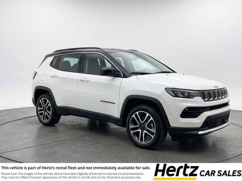 Used 2025 Jeep Compass Trailhawk AWD/4WD image 1