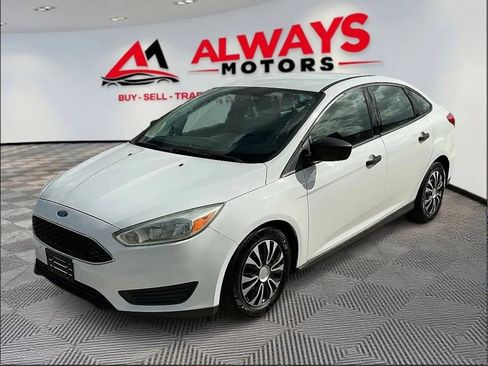 Used 2016 Ford Focus S FWD image 1
