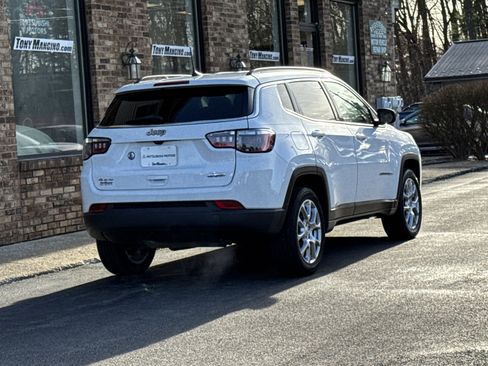 Used 2022 Jeep Compass Latitude image 6