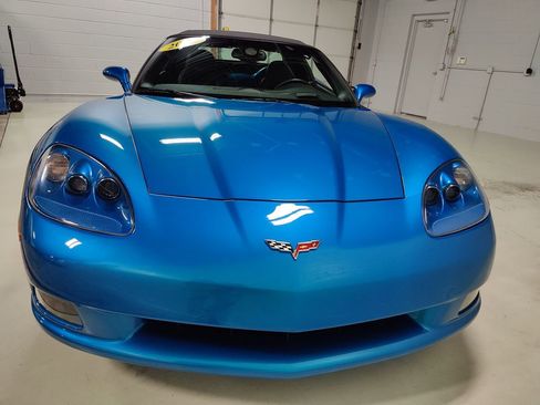 Used 2009 Chevrolet Corvette Convertible w/ Preferred Equipment Group image 3