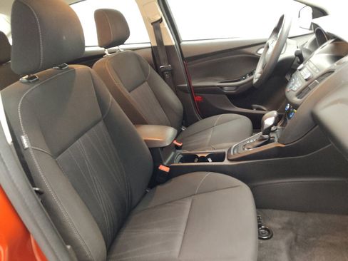 Used 2018 Ford Focus SE image 21