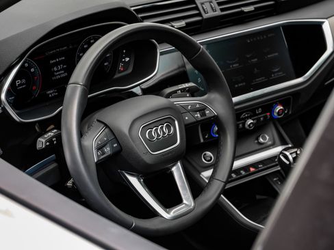 Used 2024 Audi Q3 2.0T Premium Plus w/ Premium Plus Package image 20