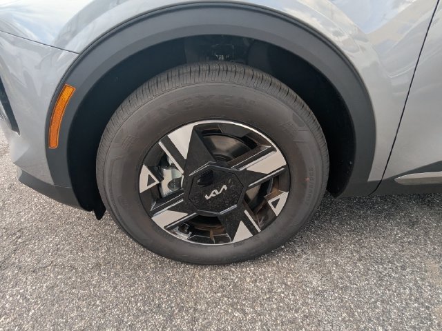 New 2026 Kia Sportage LX FWD image 57