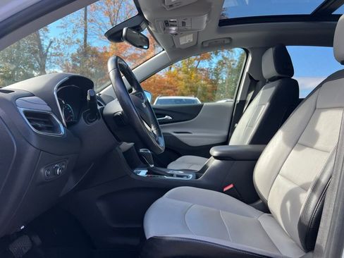 Used 2021 Chevrolet Equinox Premier image 18